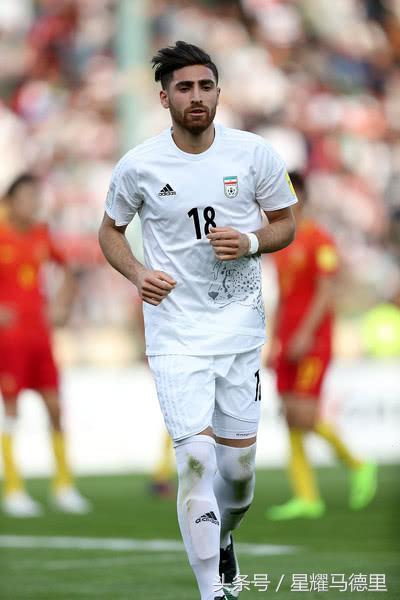 LOLS赛事网站 -赛后荷甲焦点战，夏洛特黄蜂更衣室发声，悬念犹存，心理建设被强调(艾曲波帕为什么要吃六个月)