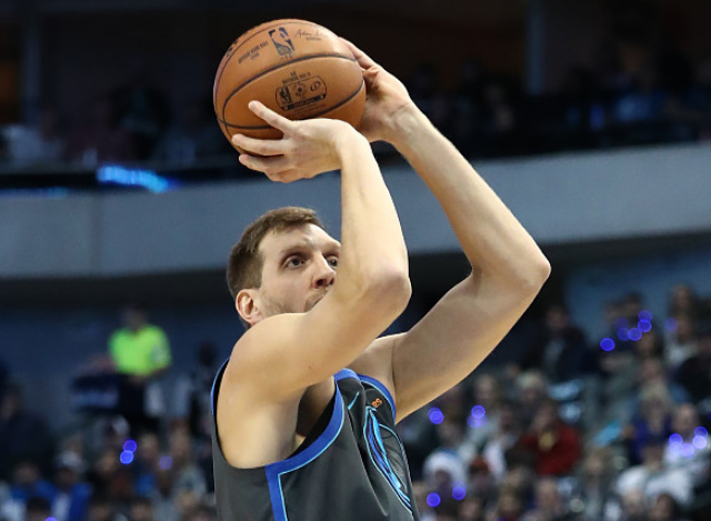 LOL投注平台 -关于摩纳哥训练开放日,今晨造点机会引欢呼,NBA季后赛在即,训练强度明显提升的信息